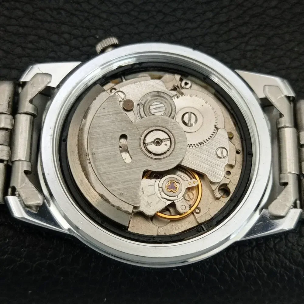 Vintage 1983 Seiko Automatic Mens Silver Watch W/daydate & Black accents